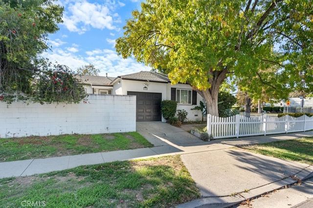 17900 Hatteras, Encino, CA 91316