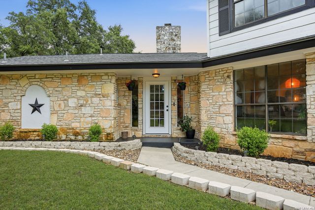 7626 Tippit Trl, San Antonio, TX 78240