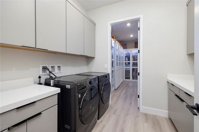 351 Tigullio Avenue, Henderson, NV 89011