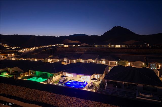 351 Tigullio Avenue, Henderson, NV 89011