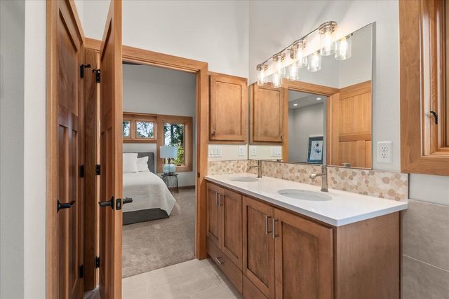 1417 S Ivory St, Spokane, WA 99203