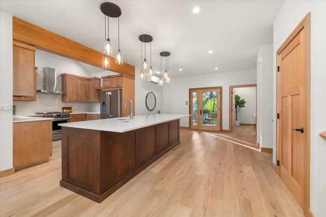 1417 S Ivory St, Spokane, WA 99203