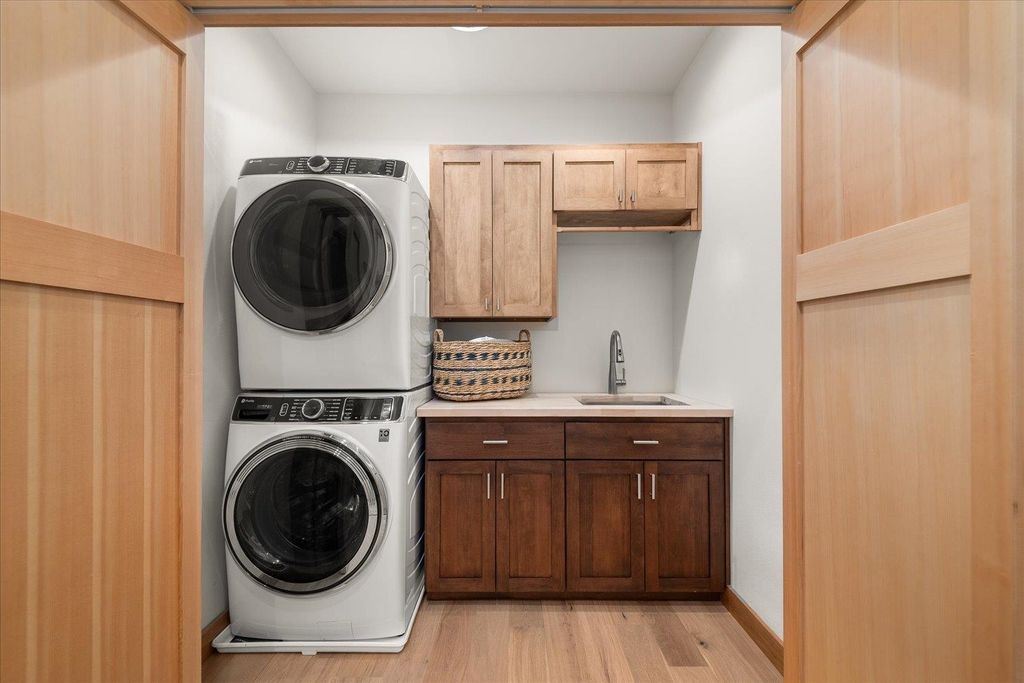 1417 S Ivory St, Spokane, WA 99203 photo 32