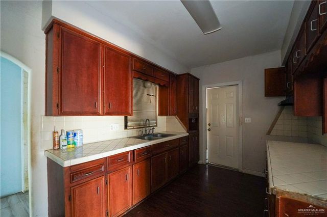 503 E Bowie Avenue, Alamo, TX 78516