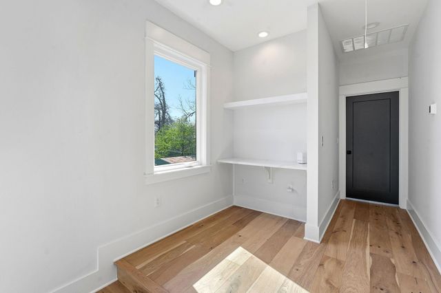 2921 Lyons RD 1, Austin, TX 78702