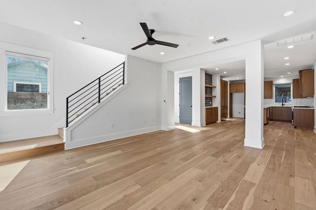 2921 Lyons RD 1, Austin, TX 78702