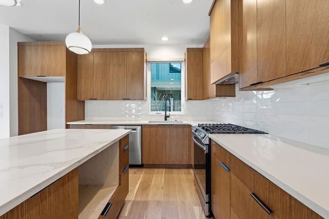 2921 Lyons RD 1, Austin, TX 78702