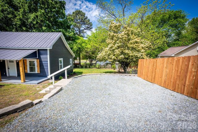 19513 Meridian Street, Cornelius, NC 28031