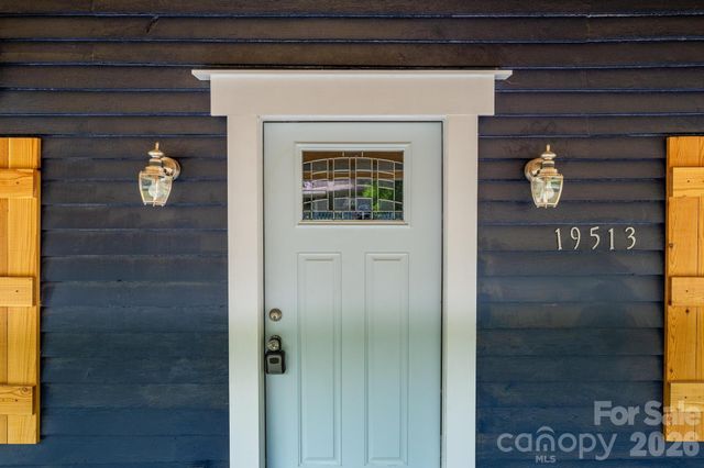 19513 Meridian Street, Cornelius, NC 28031