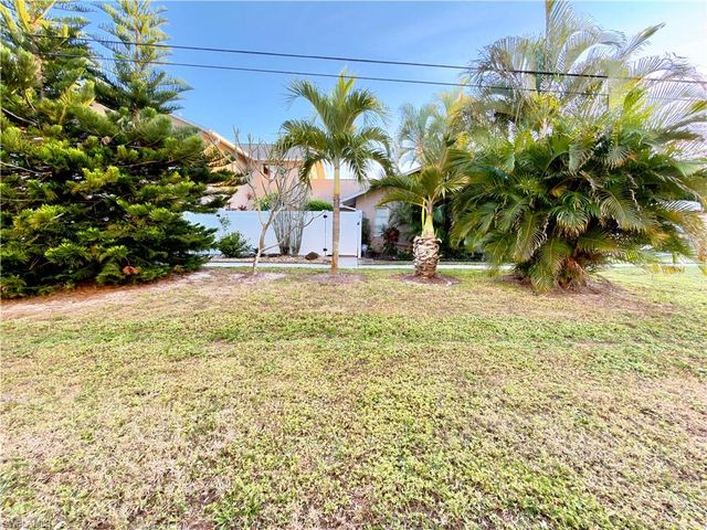 1104 SE 8th ST # 5, Cape Coral, FL 33990