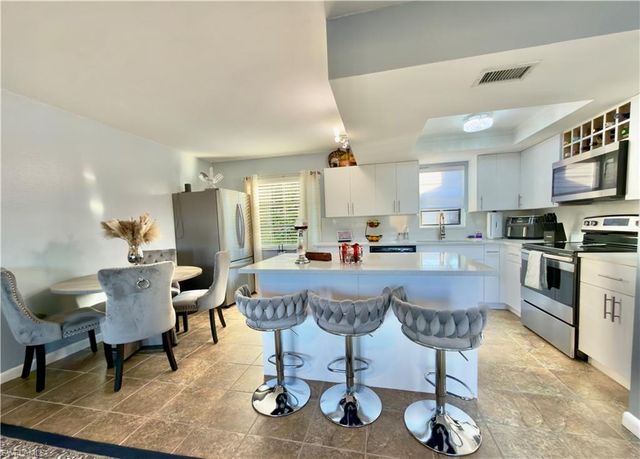 1104 SE 8th ST # 5, Cape Coral, FL 33990