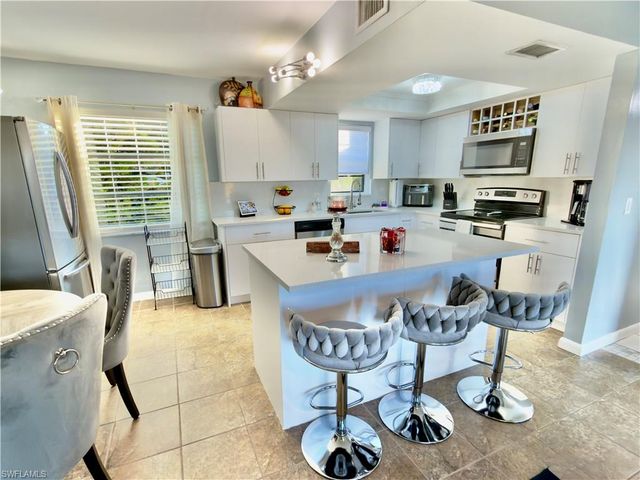 1104 SE 8th ST # 5, Cape Coral, FL 33990