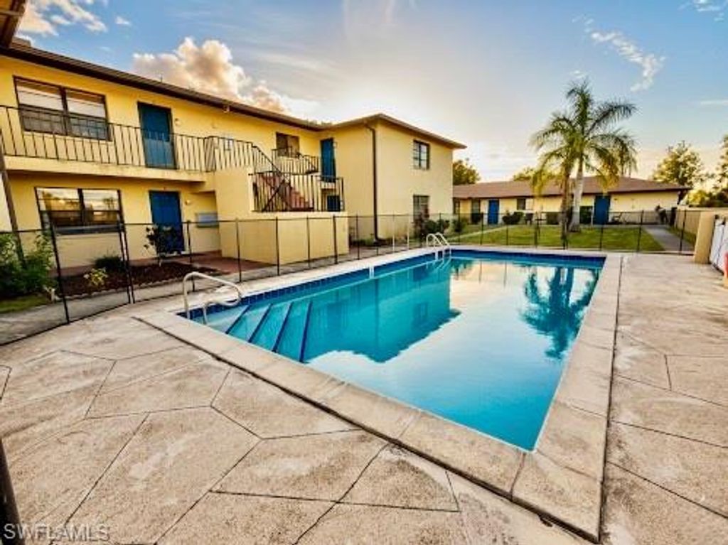 1104 SE 8th ST # 5, Cape Coral, FL 33990