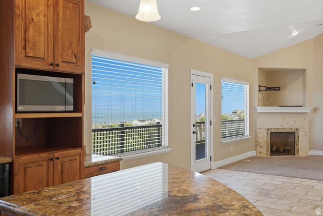 2894 S FOX POINTE DR, Saratoga Springs, UT 84045