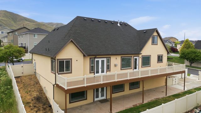 2894 S FOX POINTE DR, Saratoga Springs, UT 84045