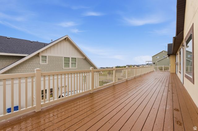 2894 S FOX POINTE DR, Saratoga Springs, UT 84045