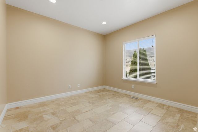 2894 S FOX POINTE DR, Saratoga Springs, UT 84045