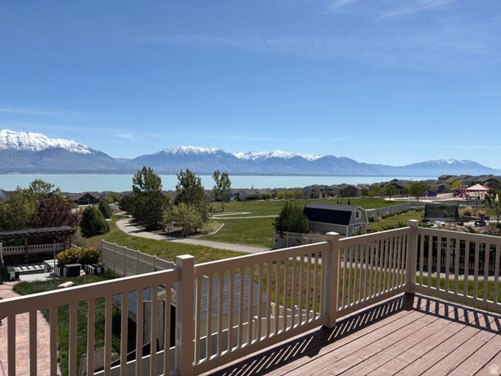 2894 S FOX POINTE DR, Saratoga Springs, UT 84045