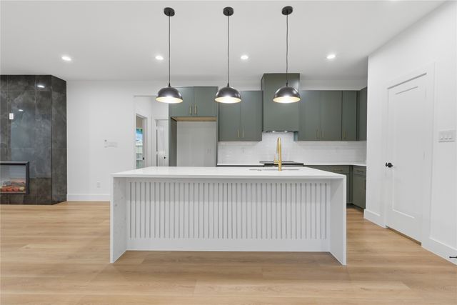 4503 Jamaica Street, Dallas, TX 75210