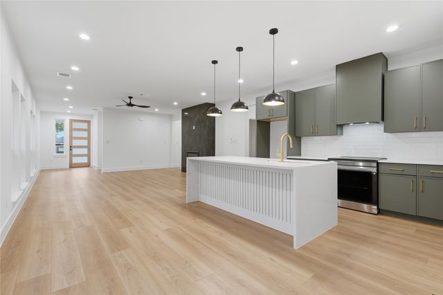 4503 Jamaica Street, Dallas, TX 75210