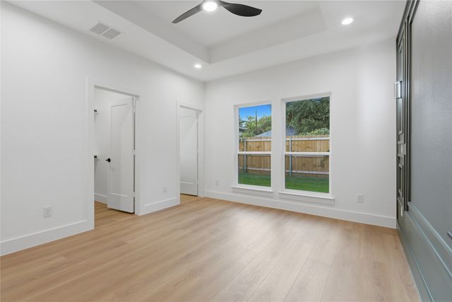 4503 Jamaica Street, Dallas, TX 75210