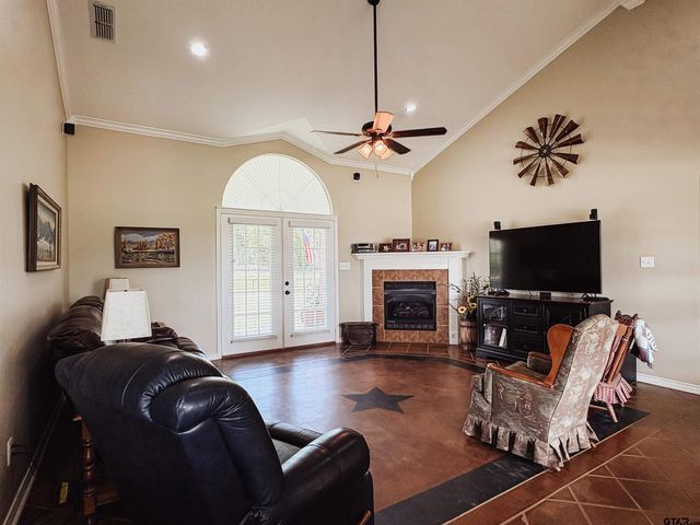 1303 CR 2314, Pittsburg, TX 75686