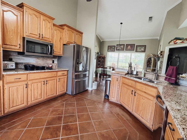 1303 CR 2314, Pittsburg, TX 75686