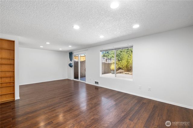 24814 SE 145th Lane, Kent, WA 98042