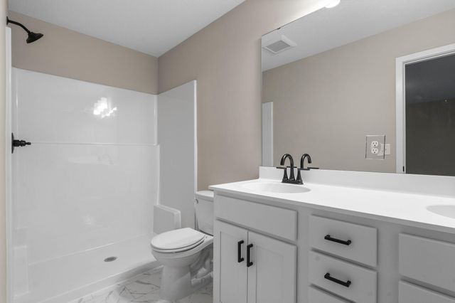 3250 Nottingham Road S, Saint Cloud, MN 56301