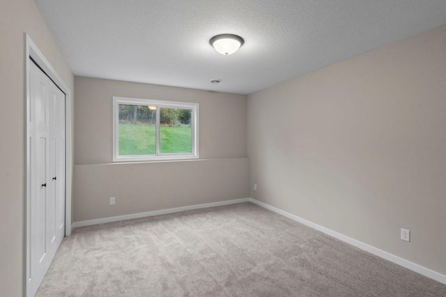 3250 Nottingham Road S, Saint Cloud, MN 56301