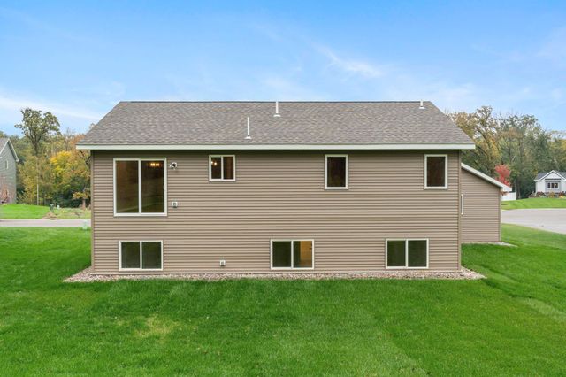 3250 Nottingham Road S, Saint Cloud, MN 56301