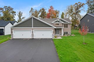 3250 Nottingham Road S, Saint Cloud, MN 56301