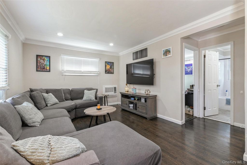 2606 7th Avenue, East Meadow, NY 11554 — photo 3