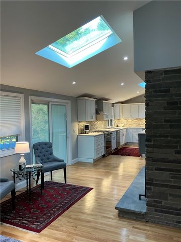 132 Timberline Road, Warwick, RI 02886