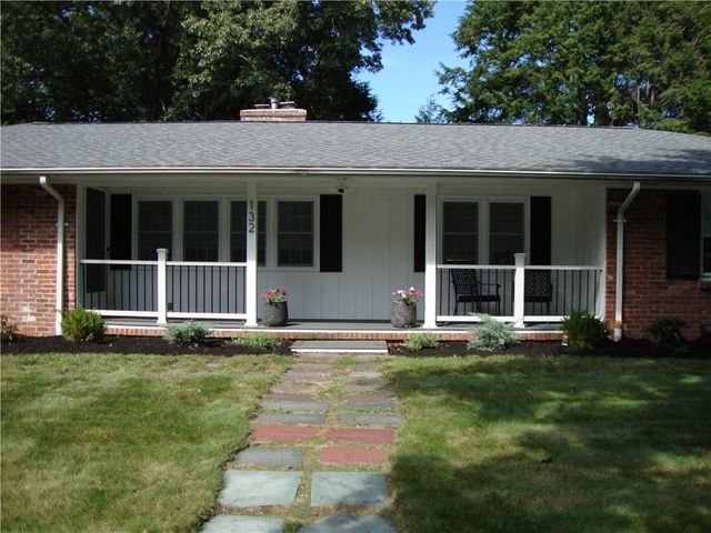 132 Timberline Road, Warwick, RI 02886