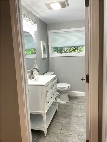 132 Timberline Road, Warwick, RI 02886