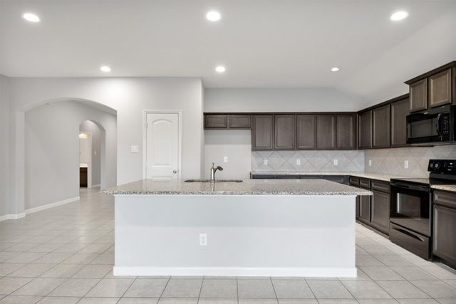 5100 Royal Springs Drive, Forney, TX 75126