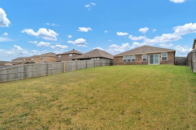5100 Royal Springs Drive, Forney, TX 75126