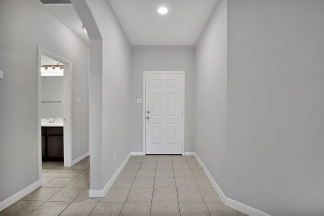 5100 Royal Springs Drive, Forney, TX 75126