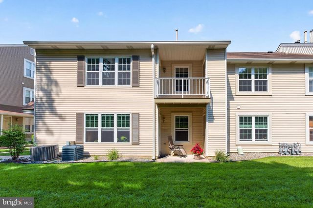 2706-B HEATHERSTONE CT, Mount Laurel, NJ 08054