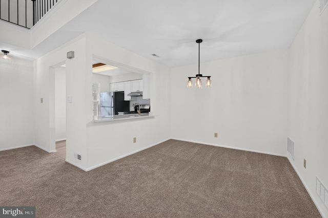 2706-B HEATHERSTONE CT, Mount Laurel, NJ 08054