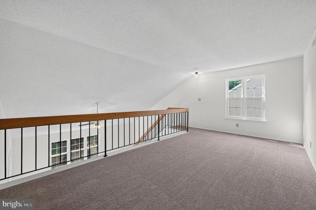 2706-B HEATHERSTONE CT, Mount Laurel, NJ 08054