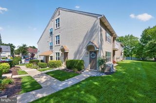 2706-B HEATHERSTONE CT, Mount Laurel, NJ 08054