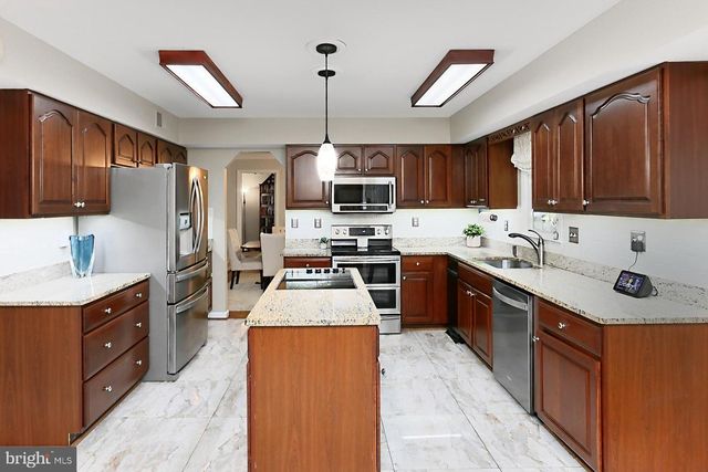 11166 DEUAUGHN CT, Fairfax Station, VA 22039