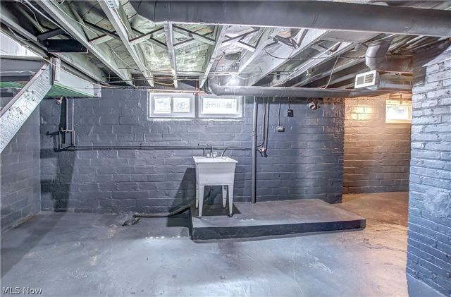 3211 W 116th Street, Cleveland, OH 44111