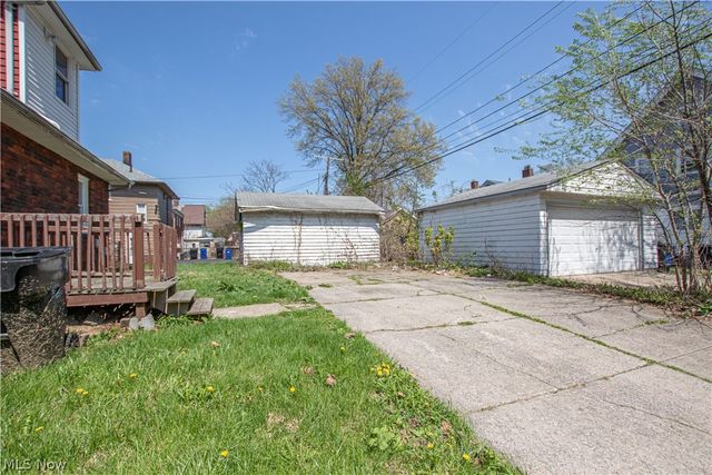 3211 W 116th Street, Cleveland, OH 44111