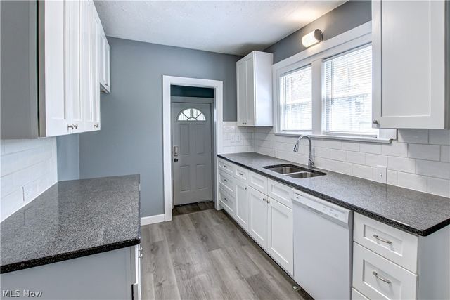 3211 W 116th Street, Cleveland, OH 44111