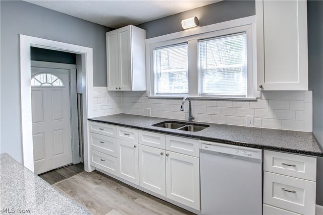 3211 W 116th Street, Cleveland, OH 44111