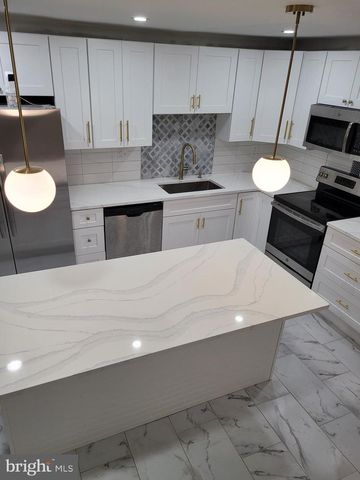 2502 FEDERAL ST, Philadelphia, PA 19146