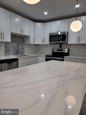 2502 FEDERAL ST, Philadelphia, PA 19146